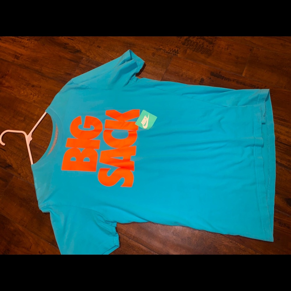 Nike t-shirts
